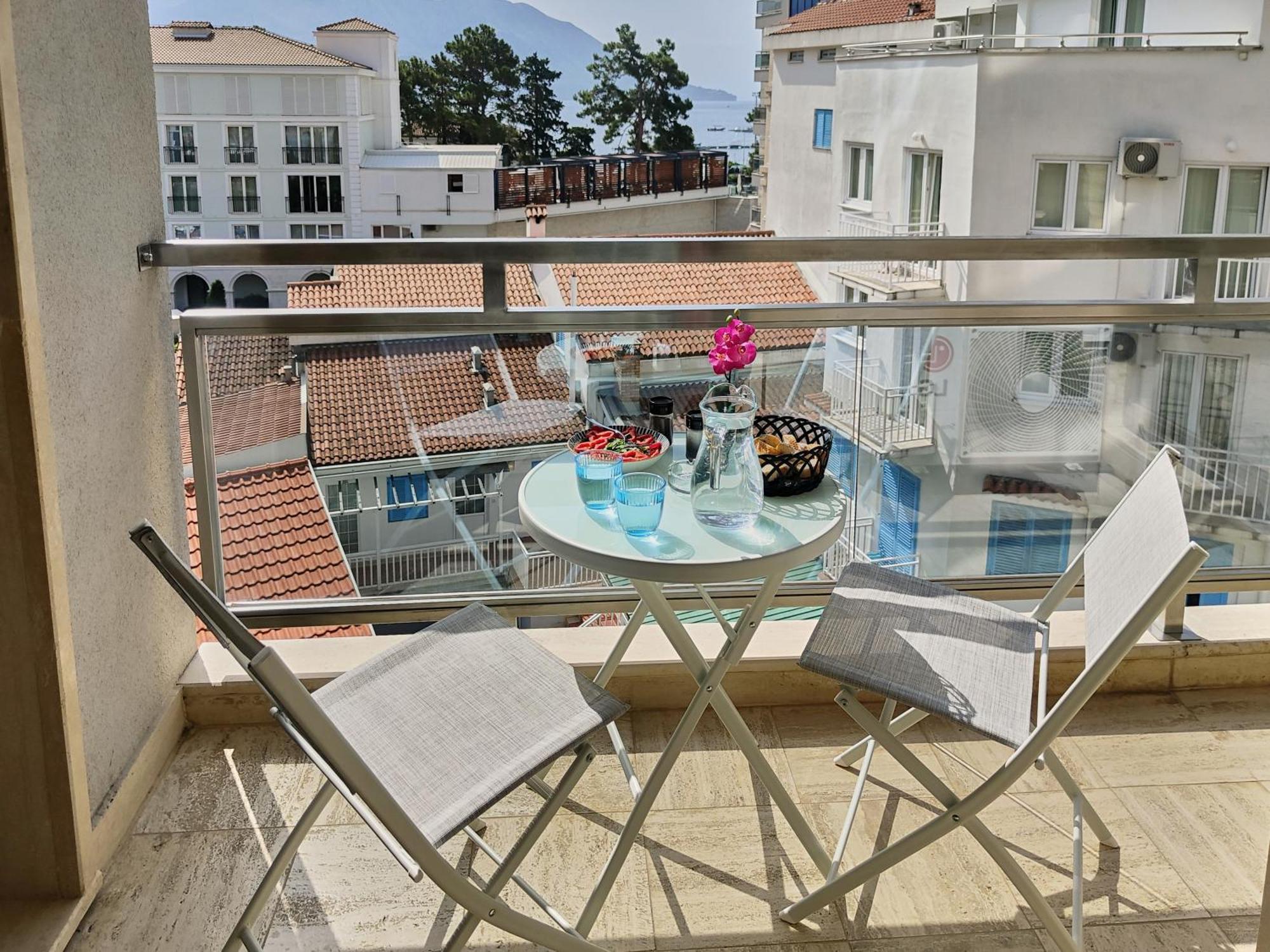 Montesun Fontana Apartments Budva Exterior photo